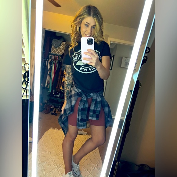 Meet your Posher, Megan - Picture 1 of 1